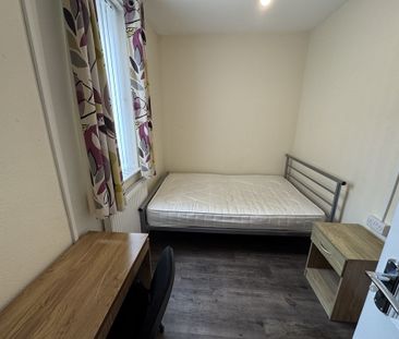 Adelaide Street, South Bank - P1048 - Photo 3