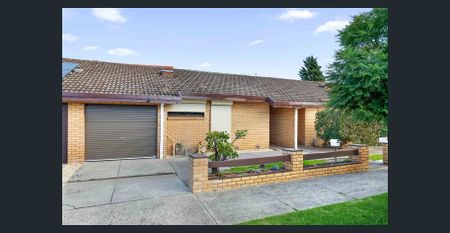 “PERFECT LOCATION!” - Photo 2