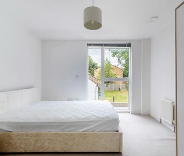 2 Bed Flat, Egleton House, SW15 - Photo 3