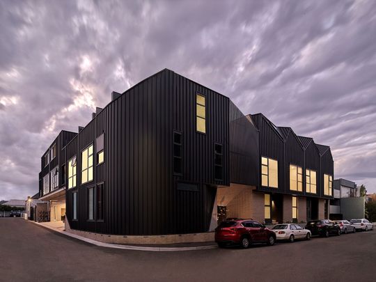 Elegant & Contemporary Townhouse in the Heart of Richmond - Photo 1