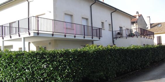 T5 RDC de 122 m² avec terrasse, parking et garage. - Photo 3