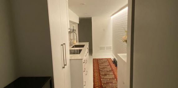 For Lease - 19 Teddington Park Avenue Unit# Bacholor, Toronto, Ontario - Photo 2