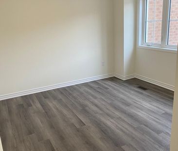 For Lease - 899 Ash Gate, Milton, Ontario - Photo 2