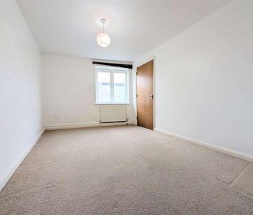 Stratfield Road, Slough, SL1 - Photo 3