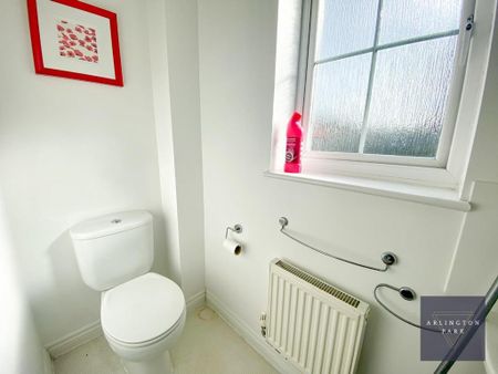 1 bedroom in a house share to rent - Photo 5