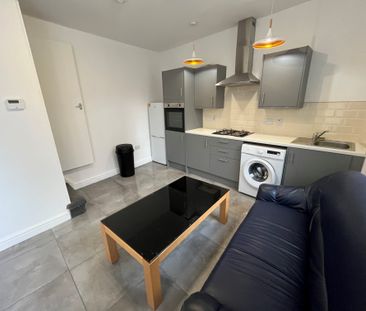 Kelsall Terrace, Leeds - Photo 3