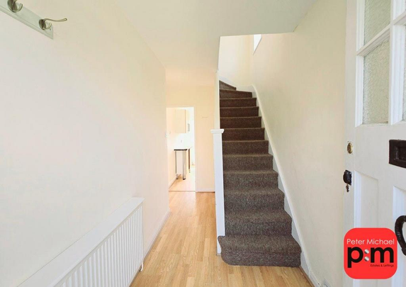 3 bedroom semi-detached house to rent - Photo 1