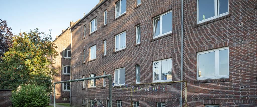 2-Zimmer-Wohnung im 1. Obergeschoss - wird renoviert - Wilhelmshaven - Nähe City !!! - Foto 1