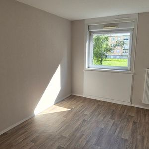 Appartement faux 4 PRE ROND 1 à ISSOIRE - Photo 2