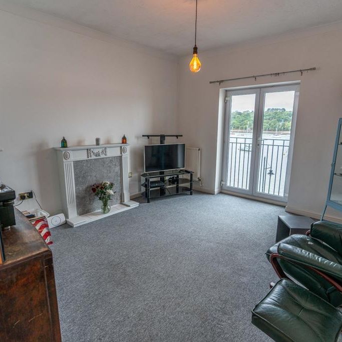 3 bedroom apartment to rent - Photo 1