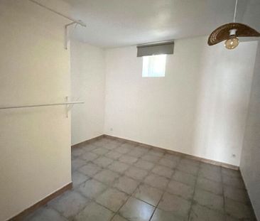 EYRAGUES - Maison de village avec 3 chambres et cour., - Photo 5