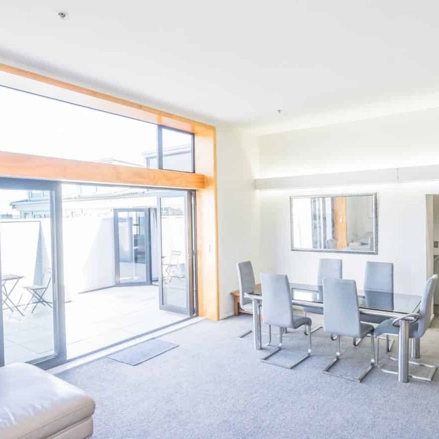 Spacious and Light Filled in the Historic George Court - Photo 1
