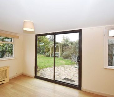 2 bedroom end of terrace house to rent - Photo 6