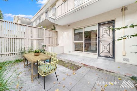 4/39 Osborne Avenue, GLEN IRIS, VIC - Photo 5