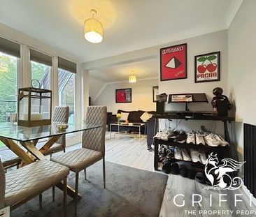 Woodstock Crescent, Laindon, Basildon, SS15 - Photo 3