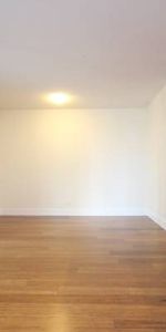 LOCATION! 1 Bd + 1 Bth - Efficient Layout @ THE BEASLEY! - Unfurnished - Photo 4