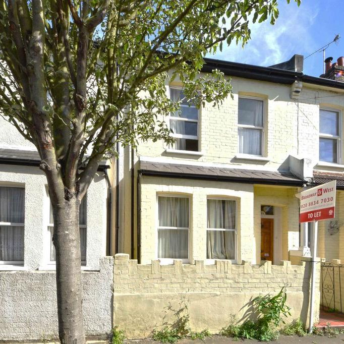 5 bedroom terraced house to rent - Photo 1