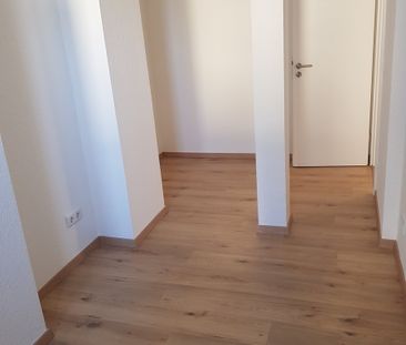 Schöne 3 Raum Wohnung mit neuem Bad! - Foto 1