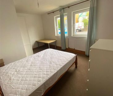 5 bedroom terraced house to rent - Photo 3