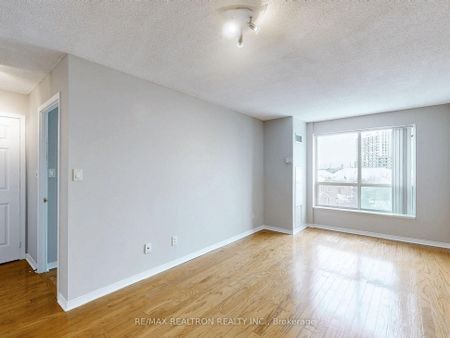 51 Baffin Court #315 - Photo 2