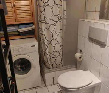 3-Zimmer Altbauwohnung in zentraler Lage - Photo 1