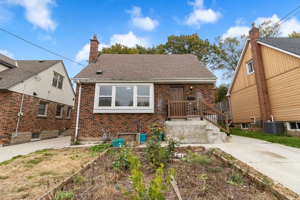 For Lease - 207 BOWMAN Street, Hamilton, Ontario - Photo 1