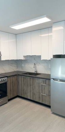 Fully renovated STUDIO in the heart of Kitsilano - Photo 1