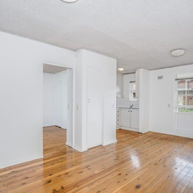 One Bedroom Ground Floor Apartment in the Belmore Gardens - Photo 1