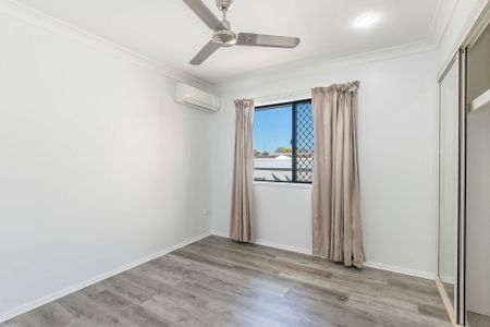 7 Black Braes Court, Mount Louisa - Photo 2