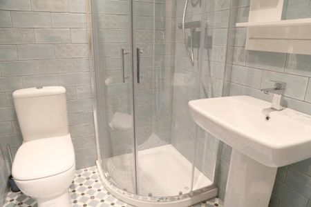 Royal Canal Terrace, Dublin - Photo 5