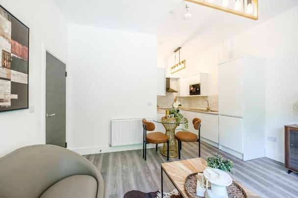 2 bedroom flat to rent - Photo 1