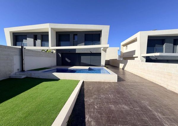 Luxury 3 room Detached House for rent in Gran Alacant, Spain