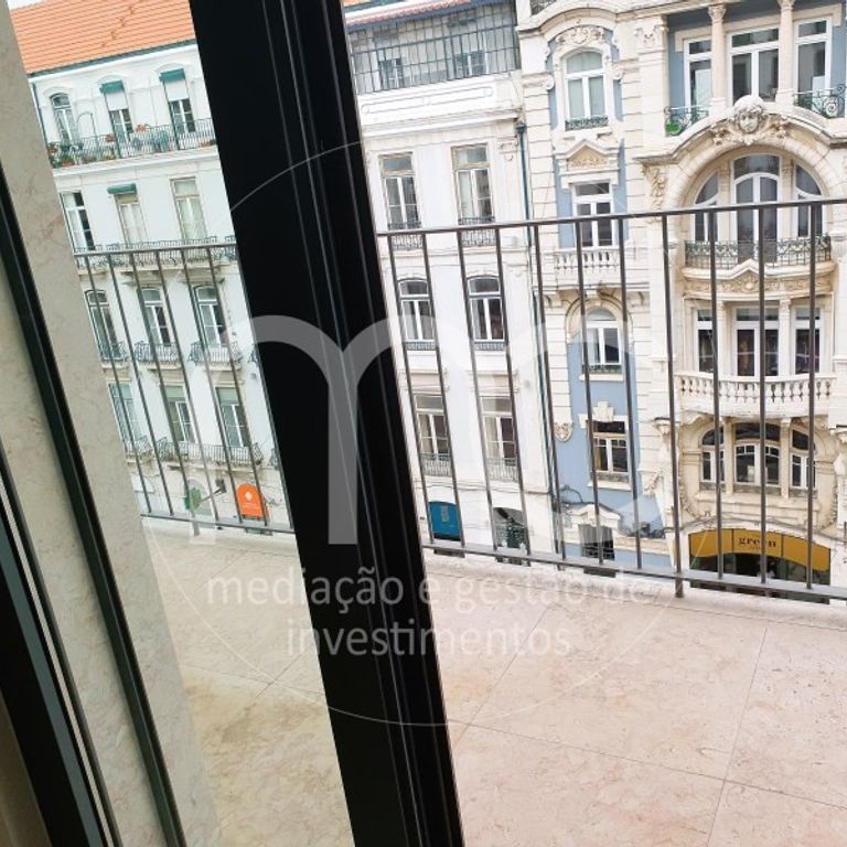 4 bedroom luxury Flat for rent in Saldanha (Sao Sebastiao da Pedreira), Lisbon - Photo 1