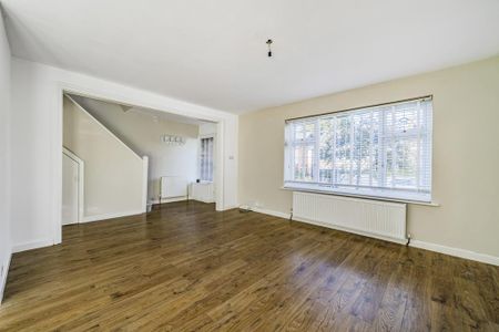 3 bedroom detached house to rent - Photo 4