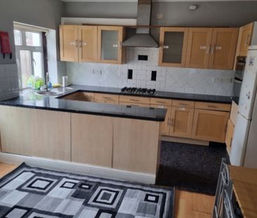 Room in a Shared House, Spencer Road, IG3 - Photo 2