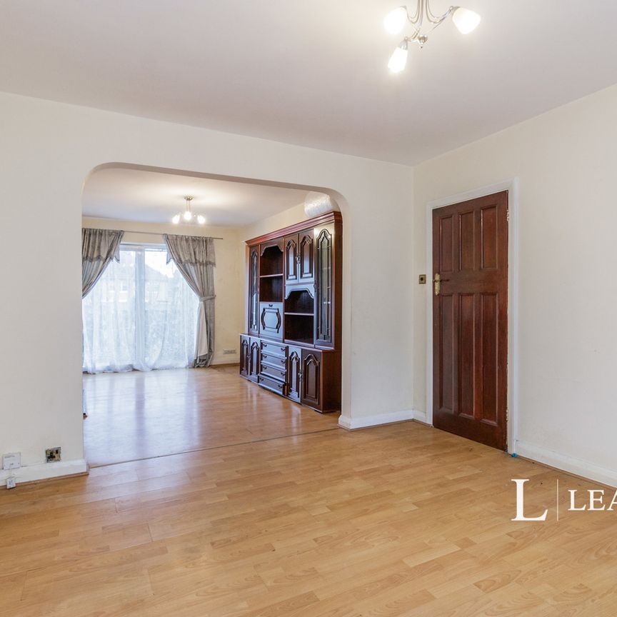 3 bedroom house to rent Selwood Road, Sutton, SM3 - Photo 1