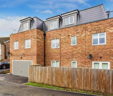 222 Portsmouth Road, Cobham, Surrey, KT11 - Photo 5