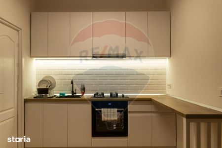 Apartament premium cu 4 camere de închiriat - Ultracentral - Fotografie 3