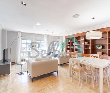 Alquiler de piso en Calle Uría - Photo 3