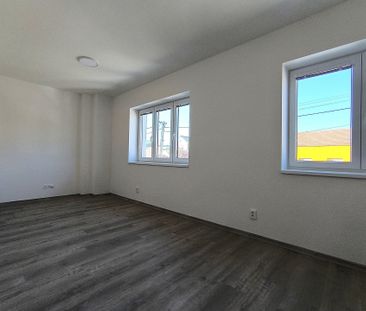 Pronájem bytu 3+kk 105 m², Zastávka - Photo 5