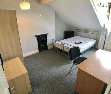 9, Wigginton Road - Photo 3