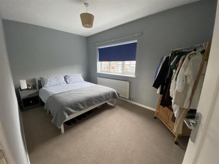 3 bedroom detached house to rent - Photo 3
