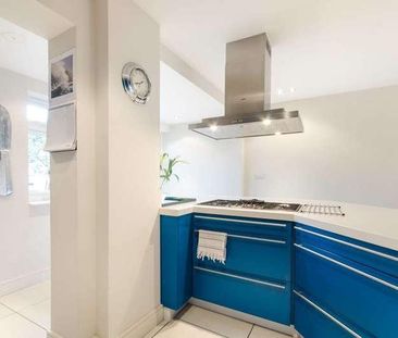 Somerset Road, Wimbledon Village, SW19 - Photo 2