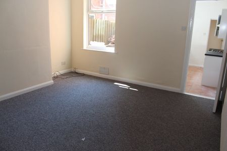 Milner Street, Newark, Notts, NG24 - Photo 2