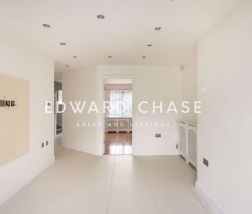 4 bedroom terraced house to rent - Photo 2