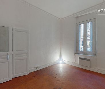 Appartement 1 pièces 33m2 MARSEILLE 2EME 530 euros - Photo 1