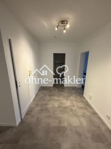 Vermietet wird eine schöne helle Wohnung im 2.Obergeschoss mit Balkon - Foto 4