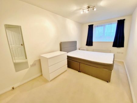 SIGNET SQUARE, Coventry, CV2 - Photo 2