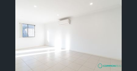 Spacious 4 Bedroom Family Haven - Photo 4