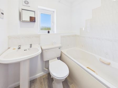 3 BED Semi-detached house To rent - Photo 4